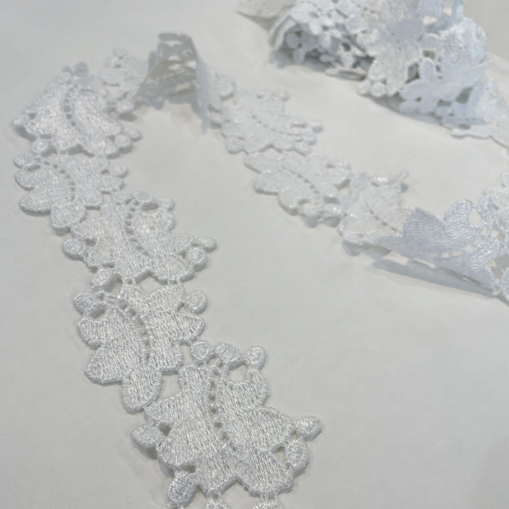 GALON guipure - feuille et pois