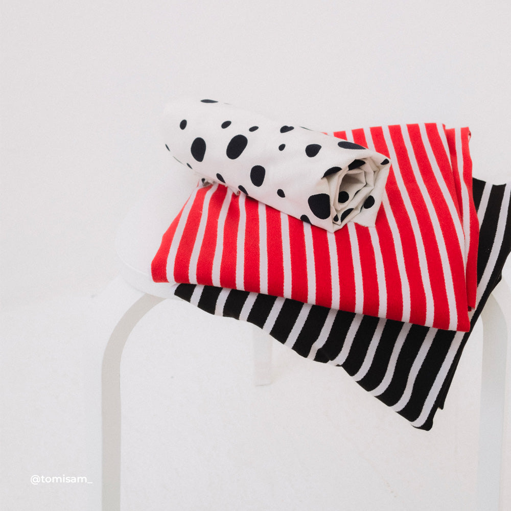 Piqué fabric, Cotton - Midnight blue dots, alesia