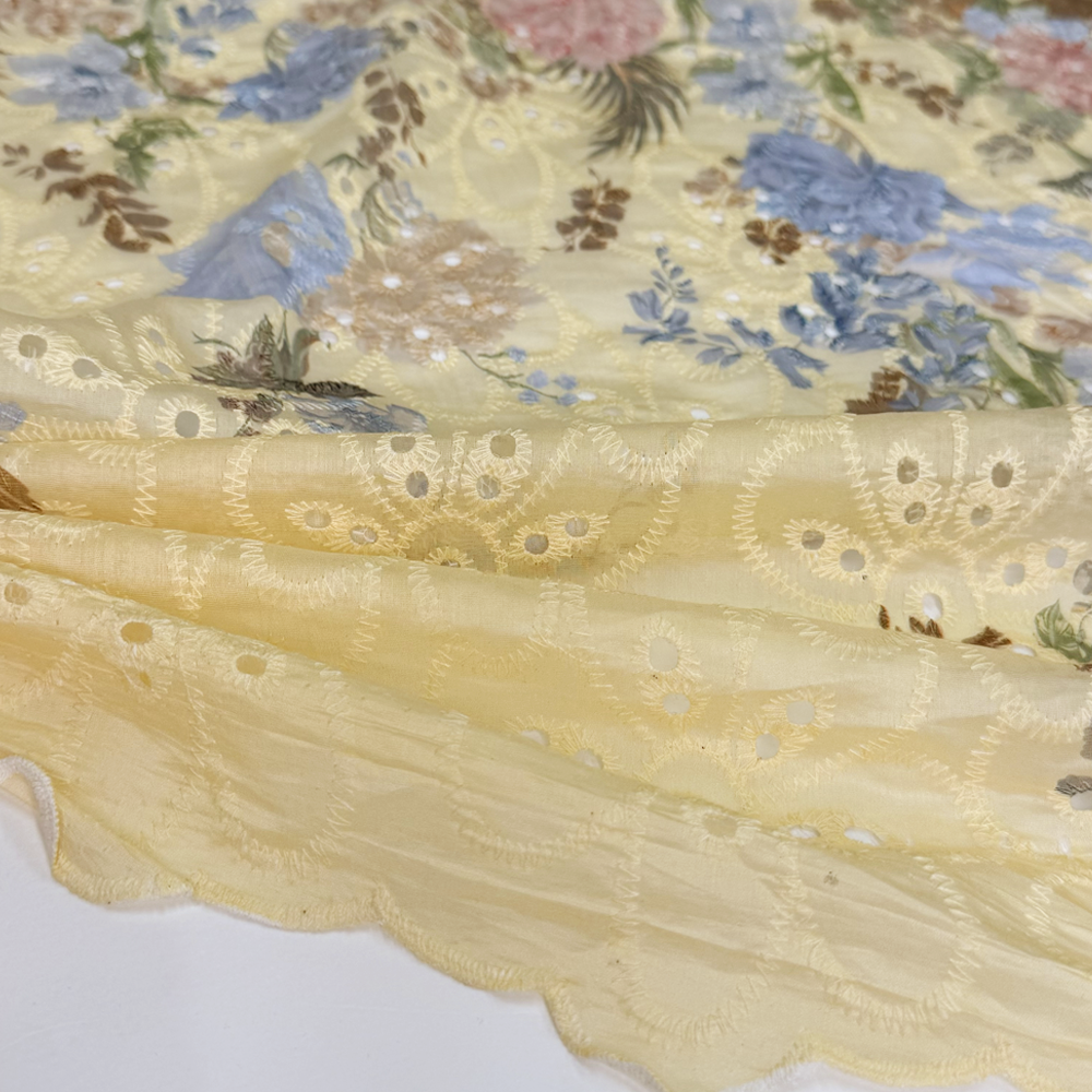 Tissu Brodé, Broderie Anglaise Tencel Coton - Simona