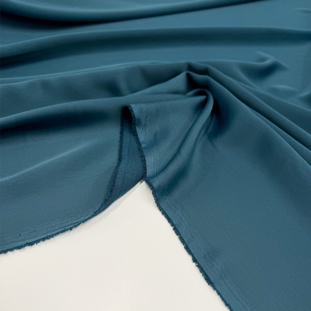 Tissu Crêpe Envers Satin - Différents Coloris, Favoloso