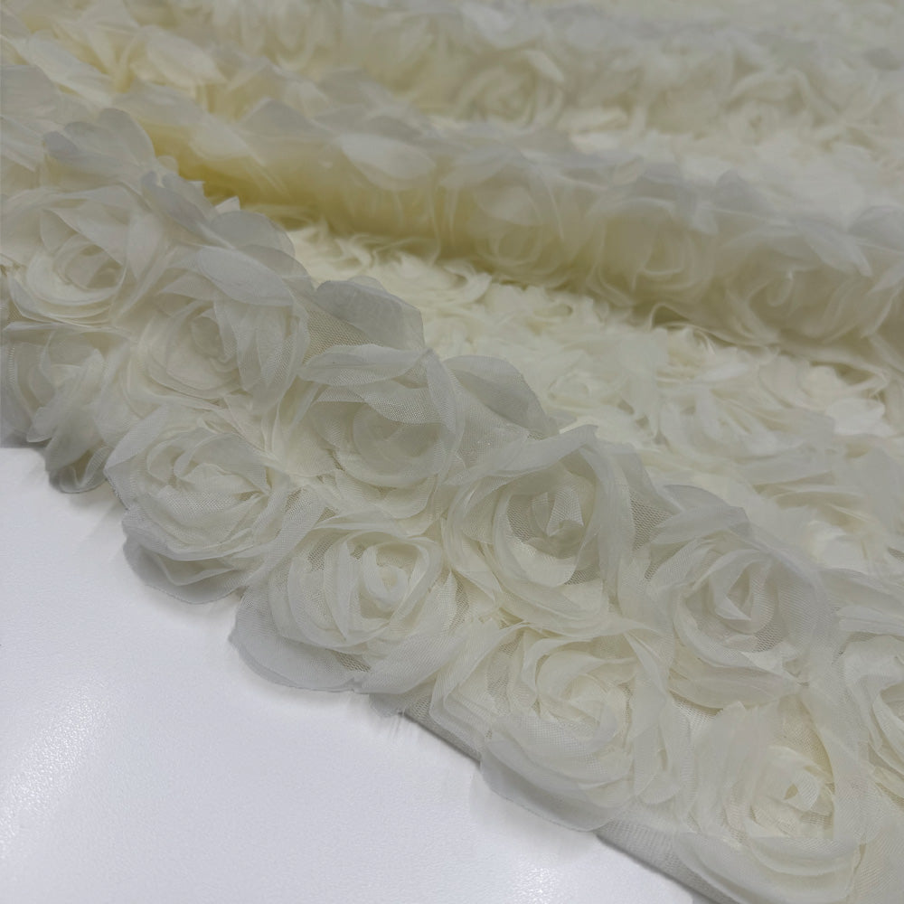 Tissu Tulle Brodé - Floral Écru, Pesaro